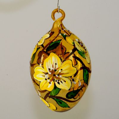 Osterei, gelbes Farbglas, handbemalt, Kirschbl�te