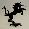 Einhorn auf Sockel, klein, schwarz
