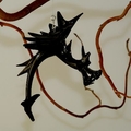 Drachen h&auml;ngend, schwarz