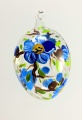 Osterei mit blau/weiß Blüten